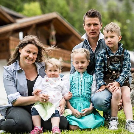 Unterlutaschg-Chalet Appartement Am Hof Slingia エクステリア 写真
