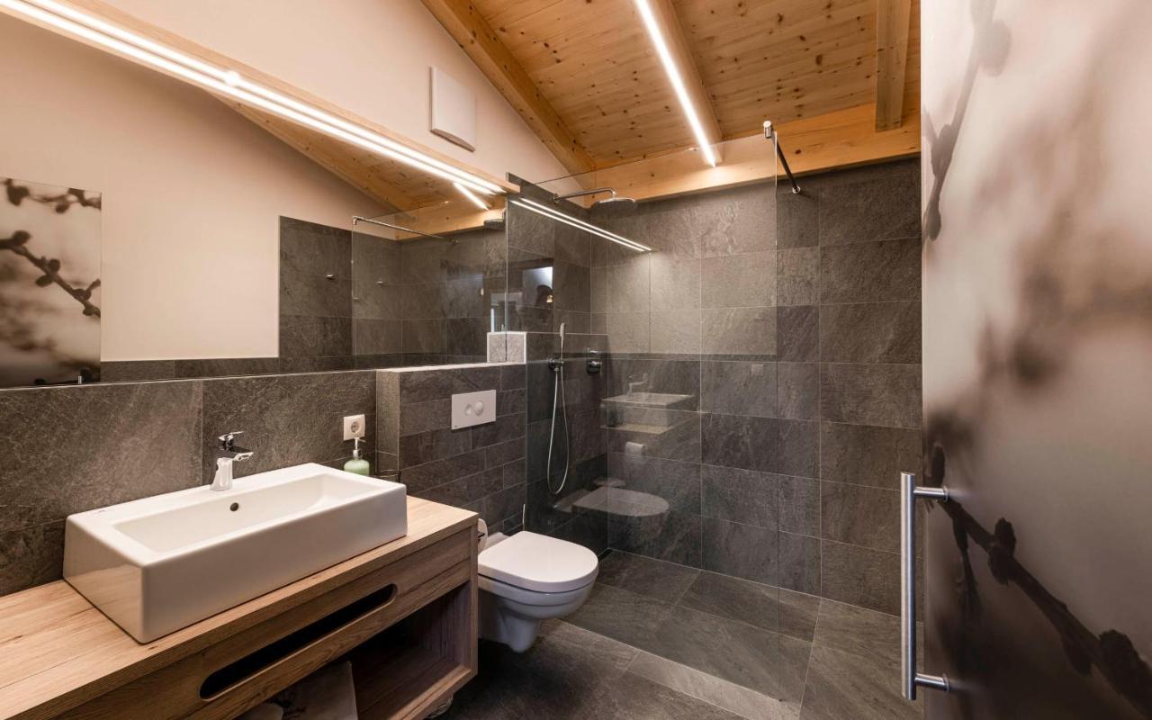 Unterlutaschg-Chalet Appartement Am Hof Slingia エクステリア 写真